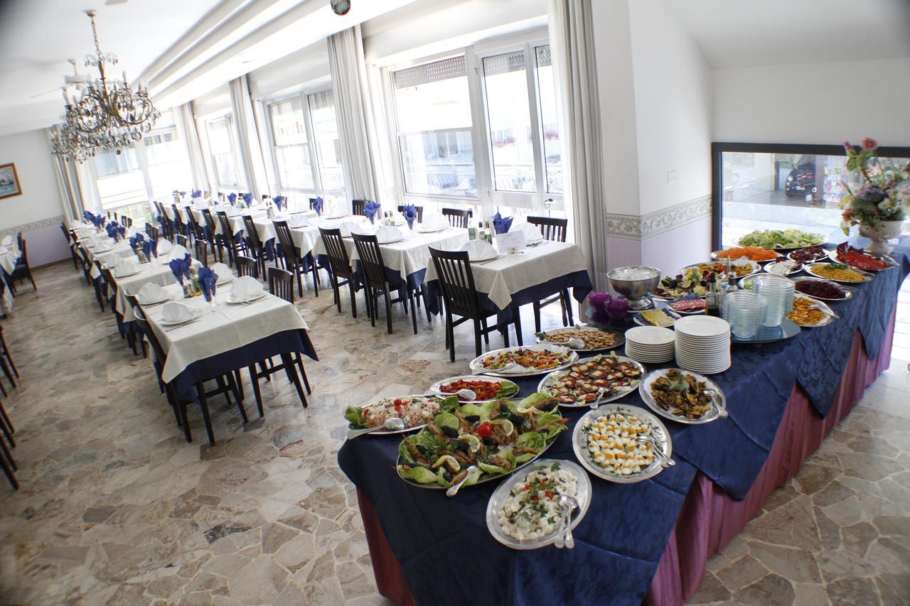 Hotel Adria Белларія-Іджеа-Марина Екстер'єр фото